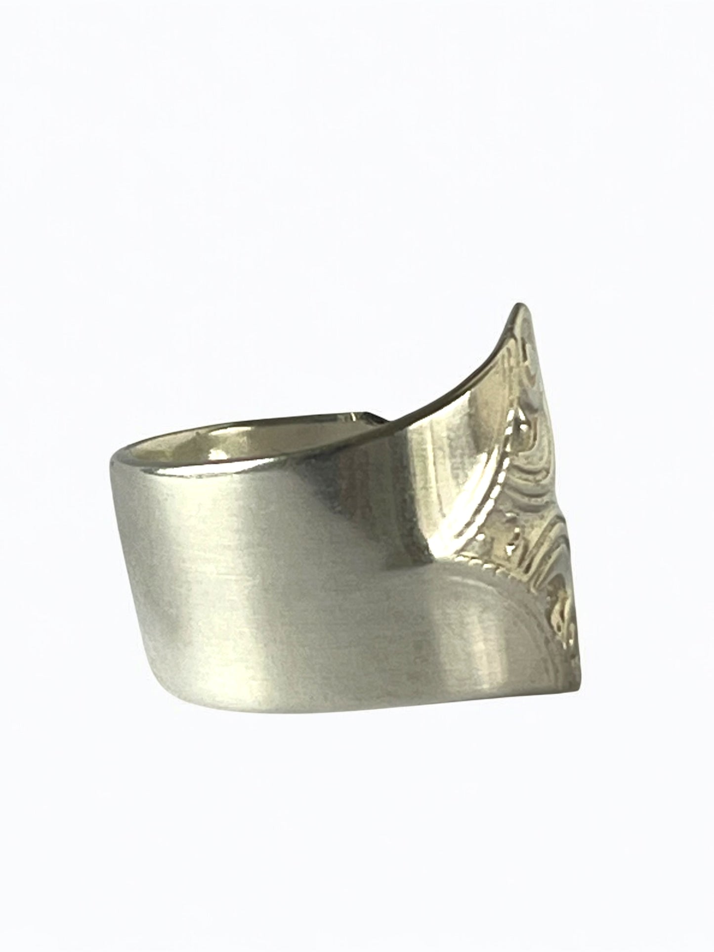 Enkelt men elegant 3 tårnet ring
