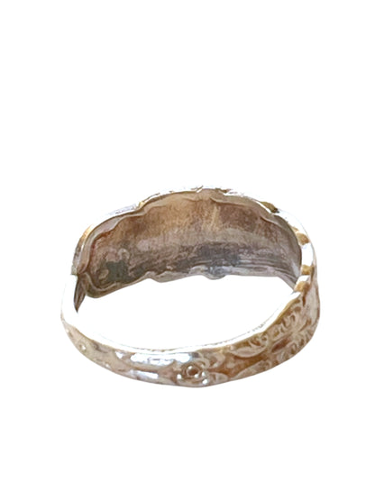 ringe af gamle sølvskeer