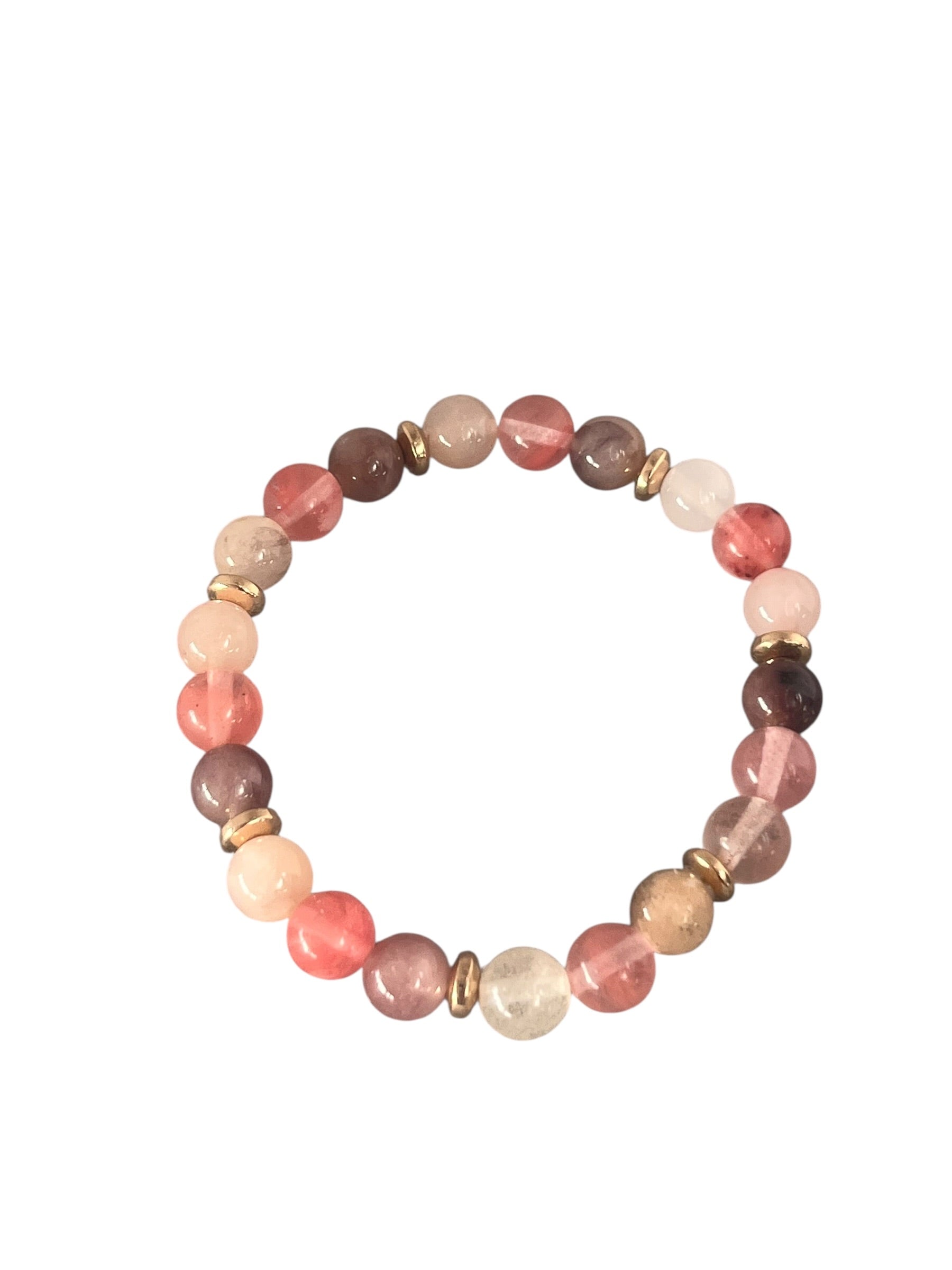 Turmalin og pink Krystal armbånd sammensat af naturlige sten med unikke nuancer og teksturer, skabt som et enkelt og personligt smykke, lavet af Monnas Smykkedesign