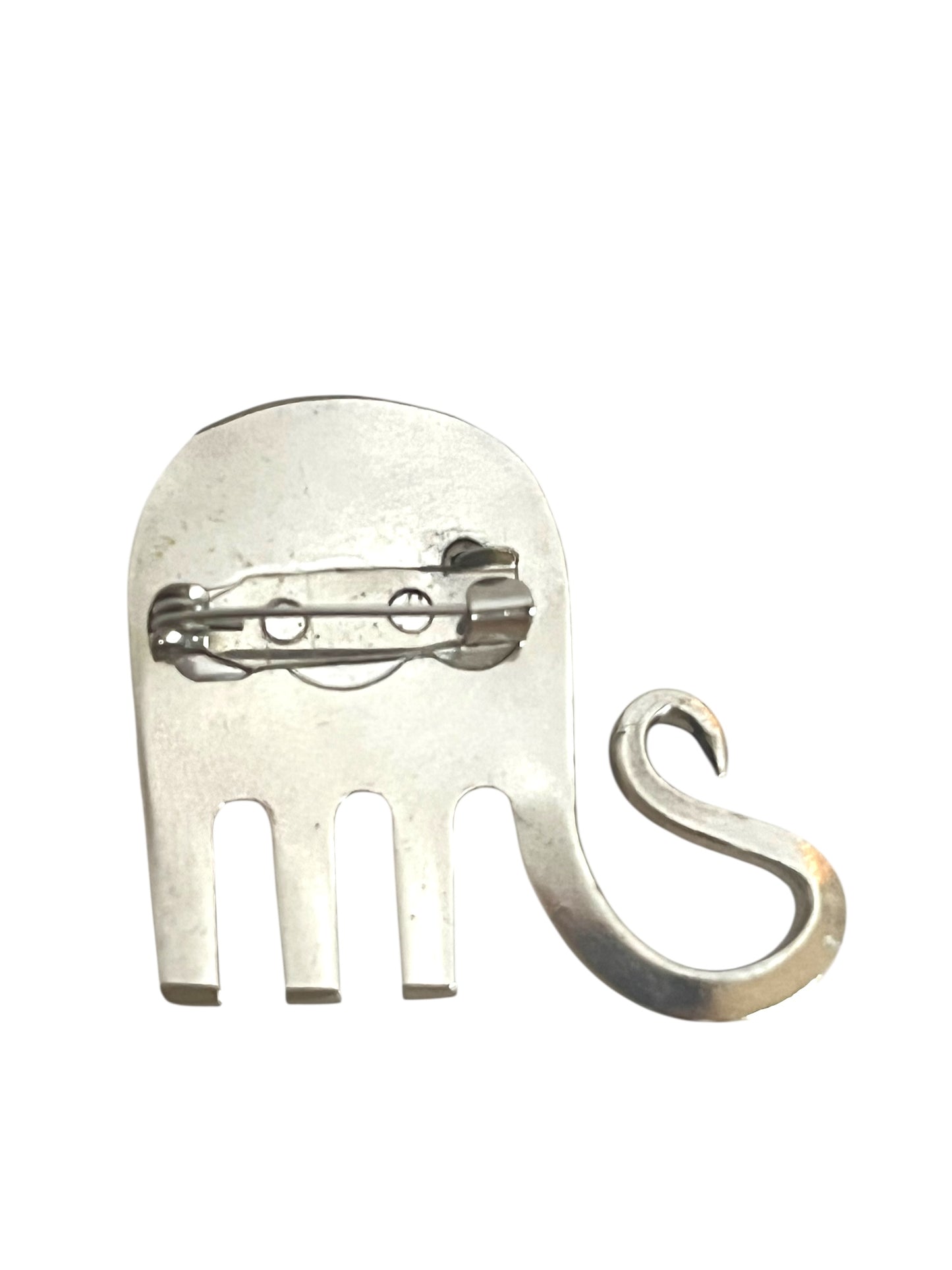 smykker af gammelt bestik elefant broche , lavet af Monnas Smykkedesign