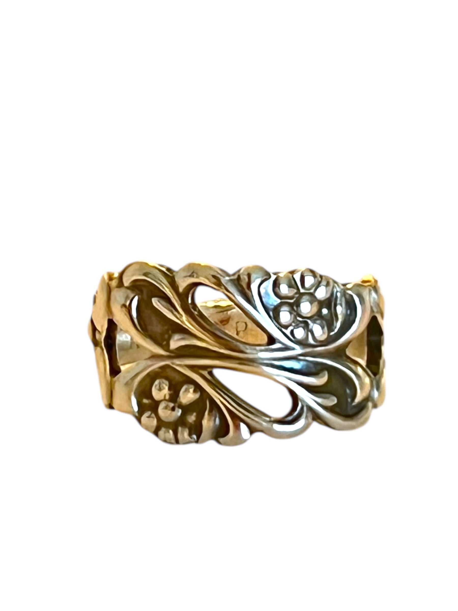 Svensk blomster ring af gammelt bestik – håndlavet vintage smykke i genbrugt sølv , lavet af Monnas Smykkedesign