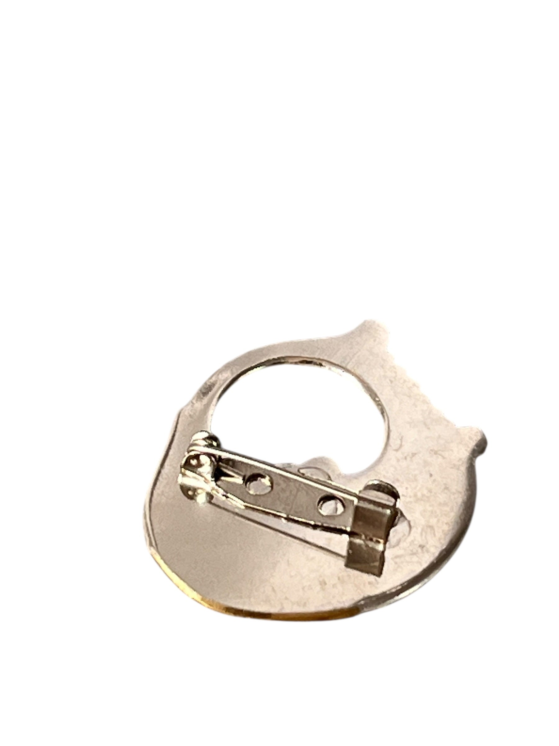 Broche-bagside