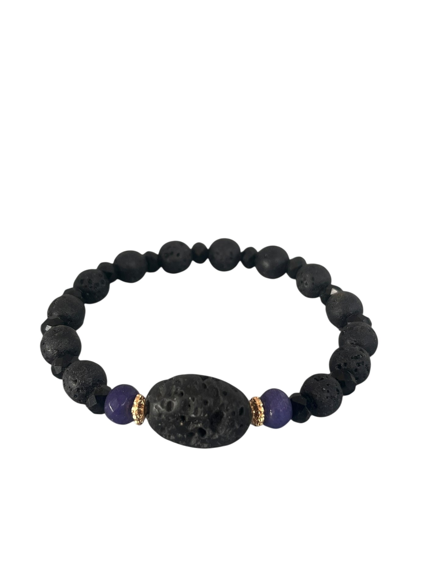 Sort lava Krystal armbånd i naturlige smykkesten med organisk struktur og tidløst design, håndlavet med sans for detaljer, lavet af Monnas Smykkedesign