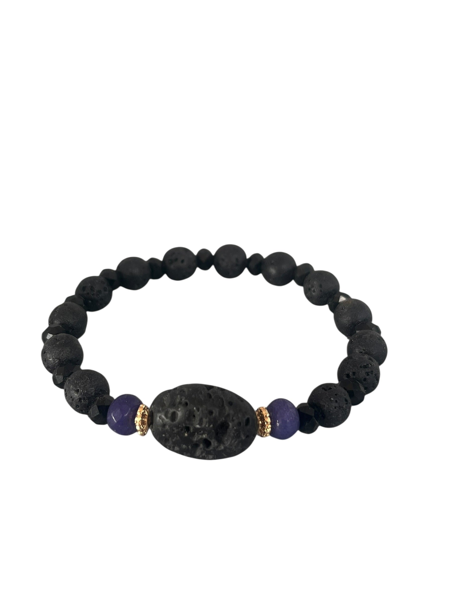 Sort lava Krystal armbånd i naturlige smykkesten med organisk struktur og tidløst design, håndlavet med sans for detaljer, lavet af Monnas Smykkedesign