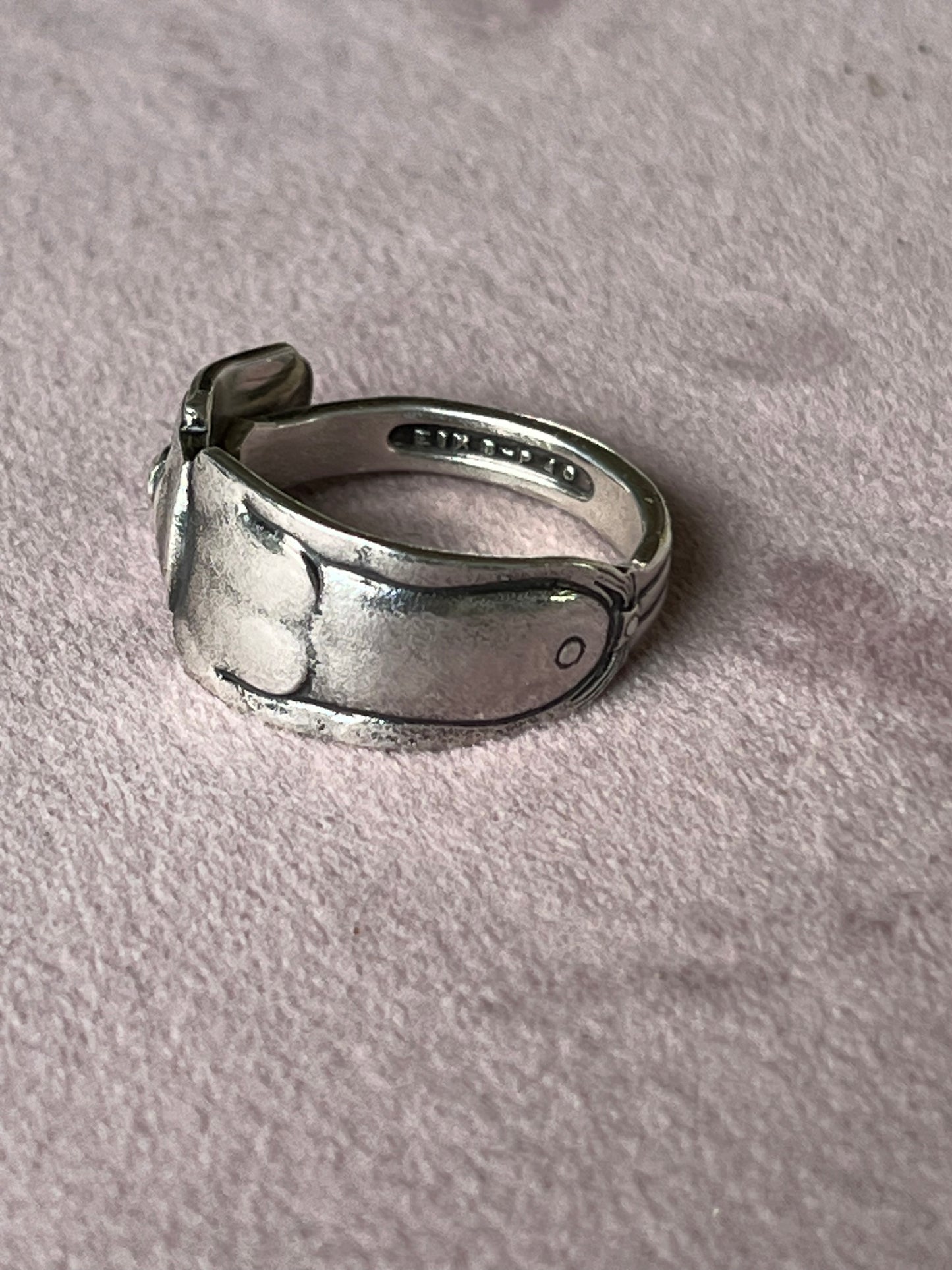 Aku-Aku ring af gammel souvenirske fra Kon-Tiki Museet str 59/61