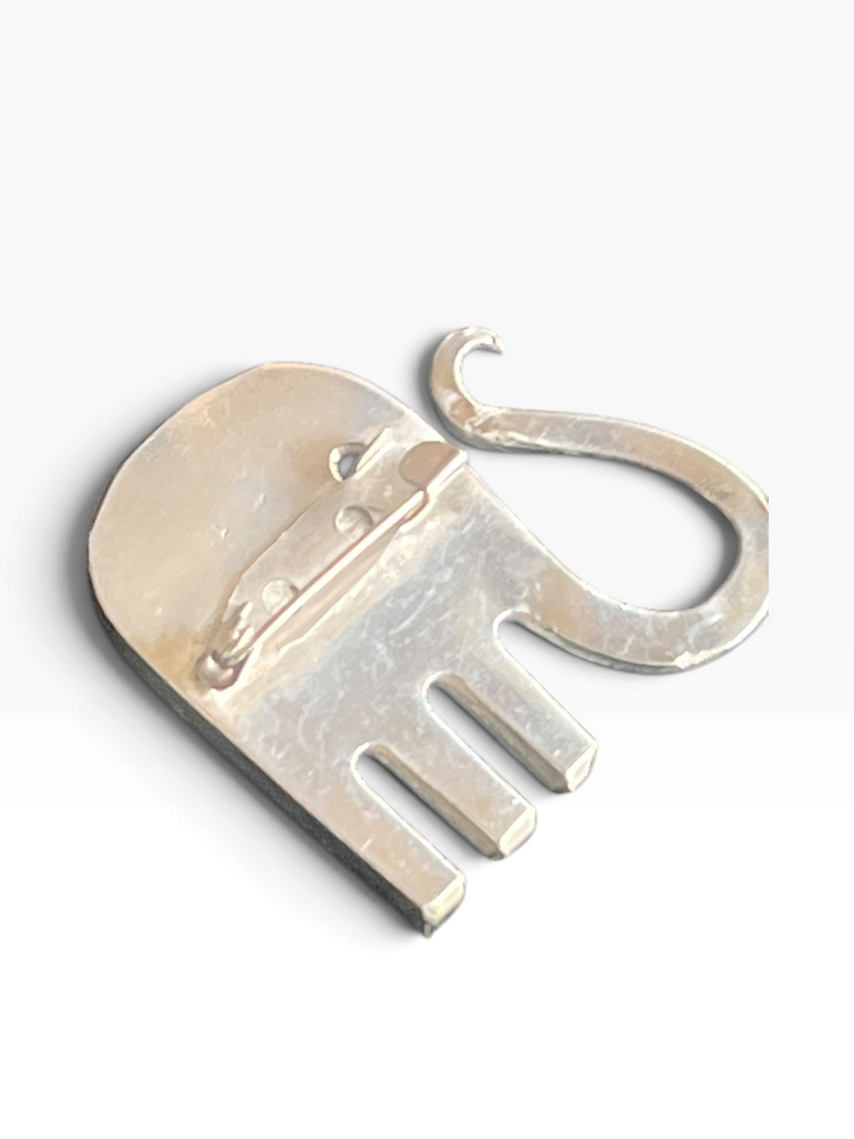 Elefant Broche af antikt sølvtøj