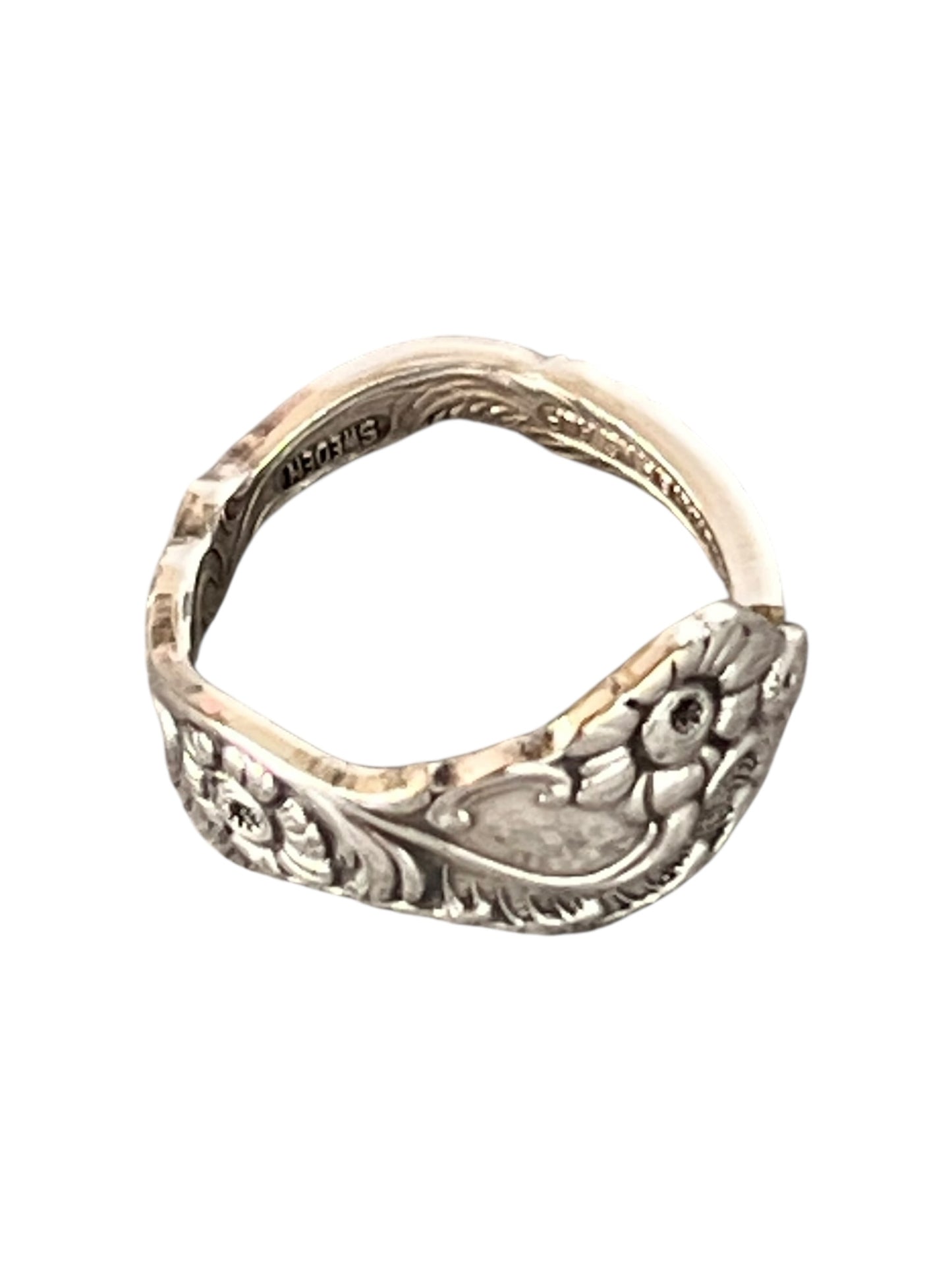 Vintage ske ring Amsterdam med klassisk blomsterdesign lavet af Monnas Smykkedesign